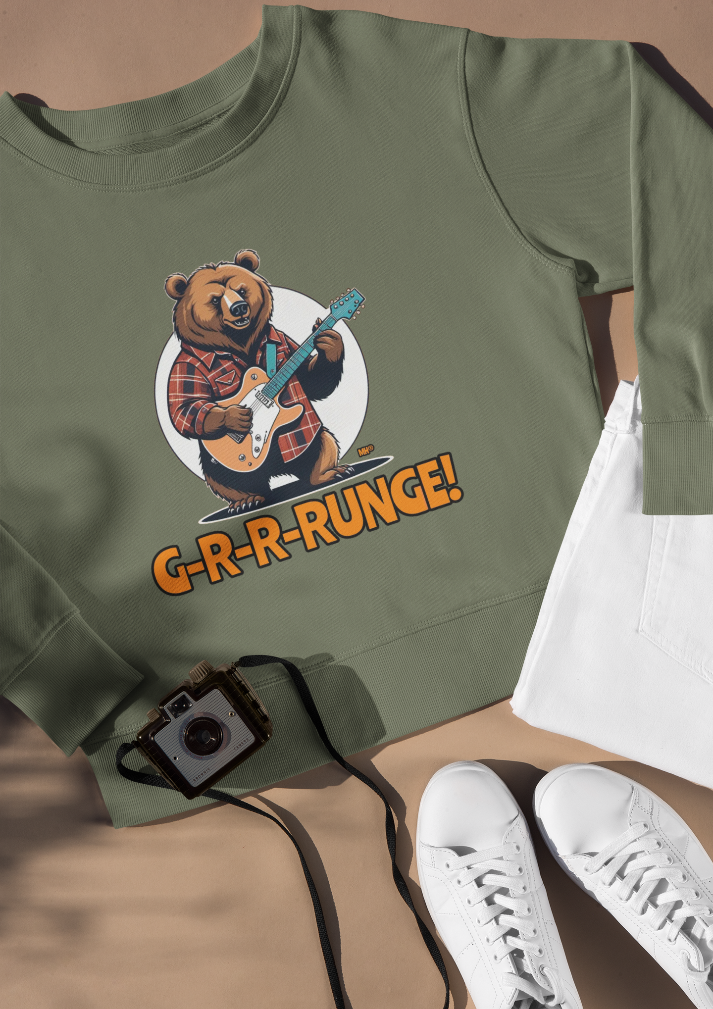 G-R-R-RUNGE Bear Graphic Sweatshirt | Fit